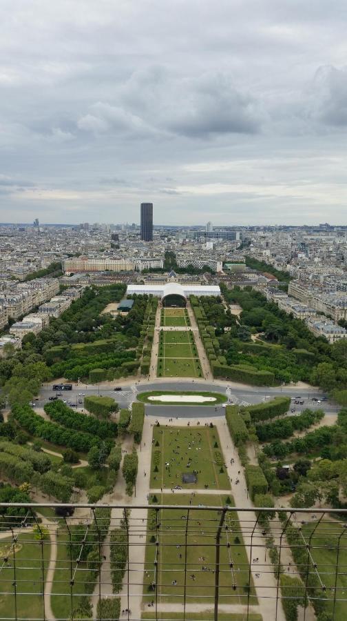 Metro - Sac A Dos - Dodo Chez Leontine 2 Ch Parking Wifi Fo Villa Bois-Colombes Buitenkant foto