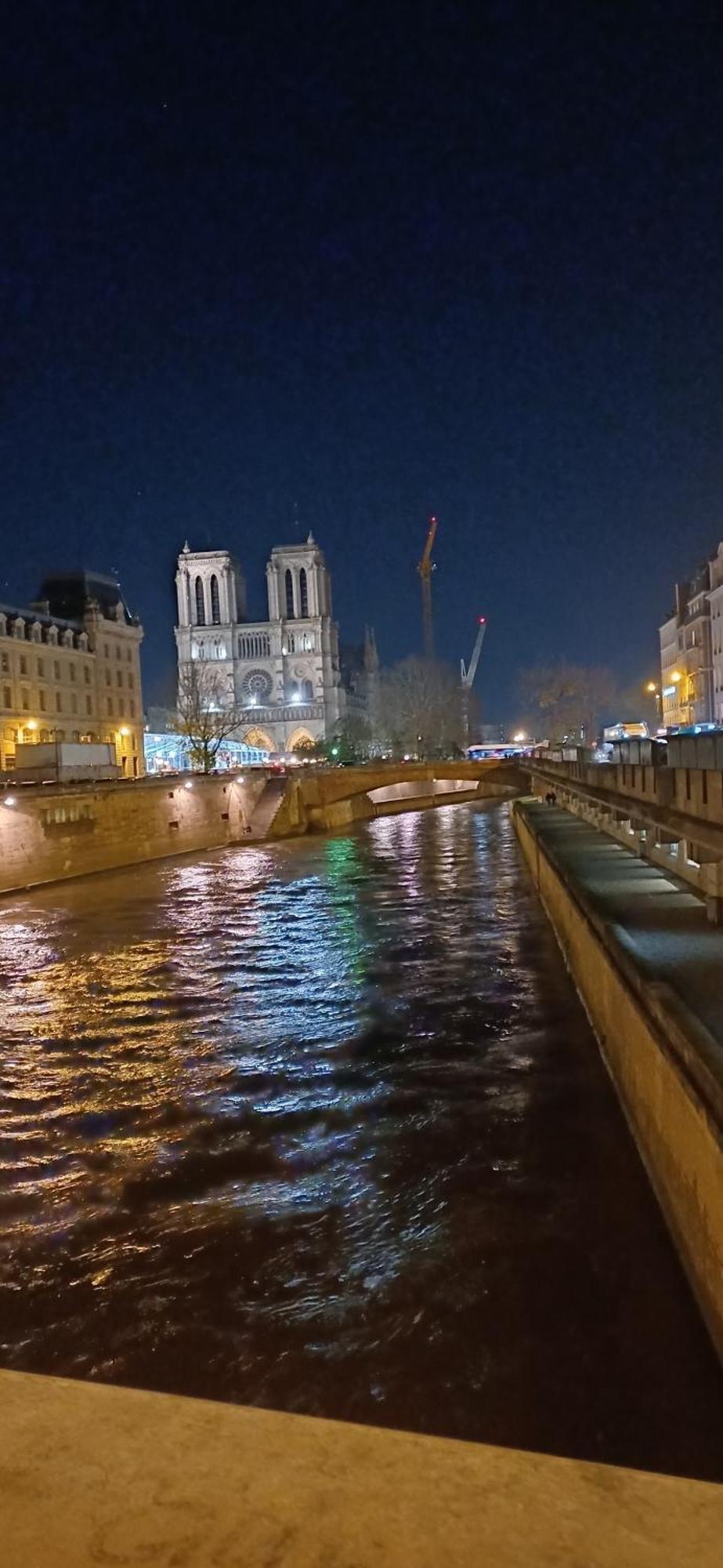 Metro - Sac A Dos - Dodo Chez Leontine 2 Ch Parking Wifi Fo Villa Bois-Colombes Buitenkant foto