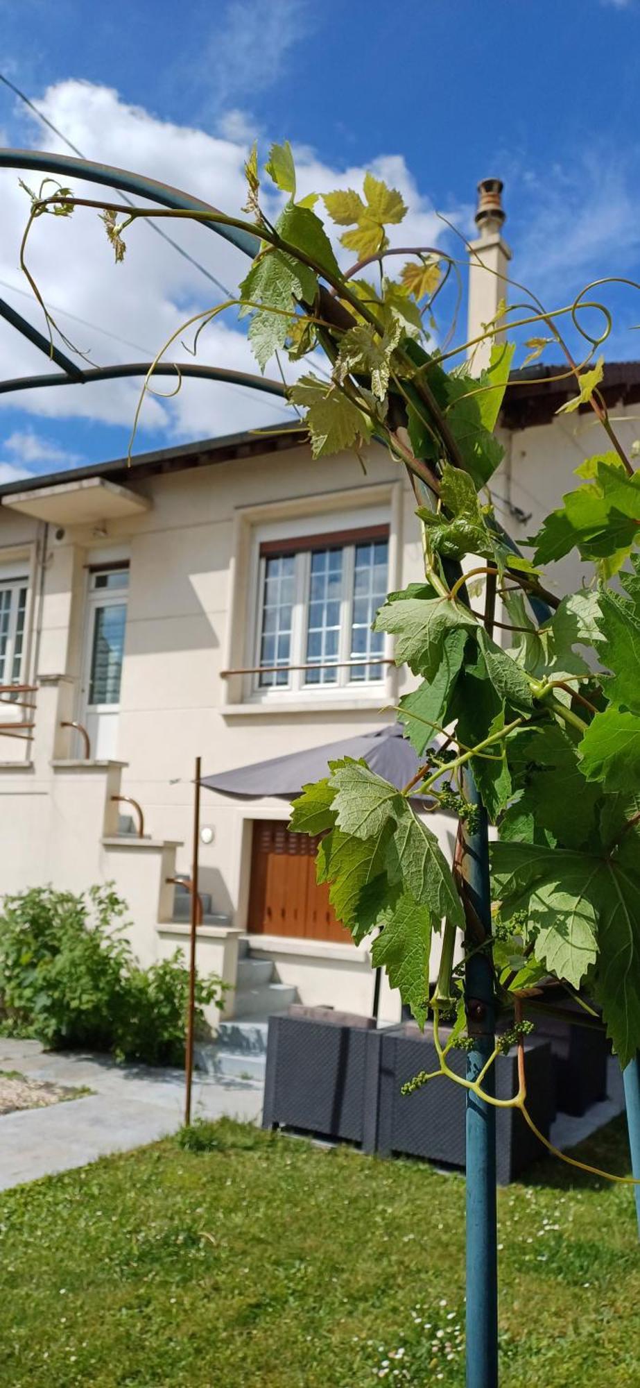 Metro - Sac A Dos - Dodo Chez Leontine 2 Ch Parking Wifi Fo Villa Bois-Colombes Buitenkant foto